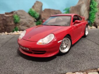 Prodám model 1:18 porsche 911 GT3 996 - 2