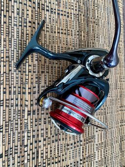 Daiwa Ninja LT 2500-XH - 2
