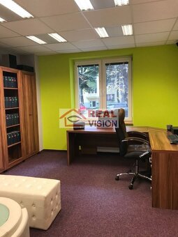 Byt v centre Popradu, bezbariérový, prízemie, vhodný aj na p - 2