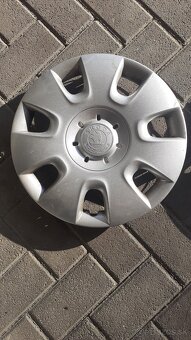 Puklice 2ks Škoda r14. - 2
