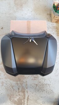 Honda Forza SMART Top Box + nosic original - 2