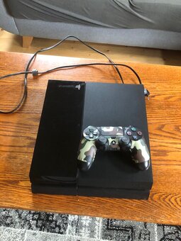 Playstation 4 - 2