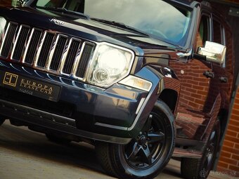 Jeep Cherokee 2.8CRD 130kW, LIMITED, M6, 4x4, MANUÁL - 2