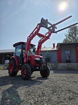 Traktor TYM 5025C s čelným nakladačom - 2