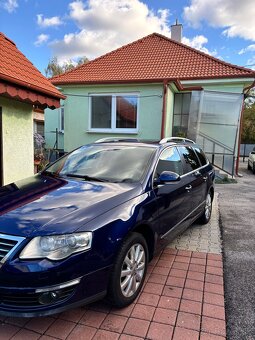 Volkswagen Passat - 2