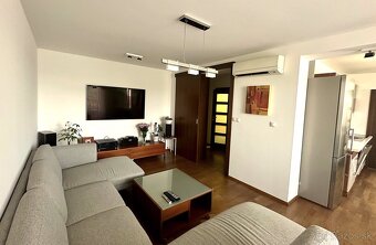 Na predaj: štýlový 4-izbový v Prievidzi – Sídlisko Sever - 2