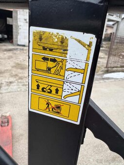 Ponúkam na predaj paletový vozík 2000 - 2