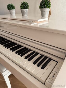 Predám digitálny klavír YAMAHA CLP-665GPWH - 2