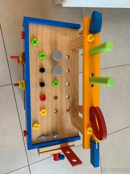 Detsky dreveny pracovny stolik - 2