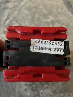Predám aku skrutkovač Milwaukee PLD 12X – 12V - 2