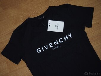 Givenchy dámske čierne tričko - 2