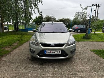 Ford Focus 1.8 benzín - 2