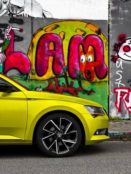 Škoda Superb 3 sportline Dragon skin - 2