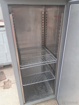 celonerezova chladnicka na prepravky - 2