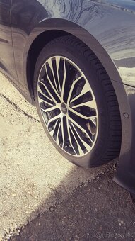 ORIGINAL AUDI Competition DISKY 5x112 R20 - 2