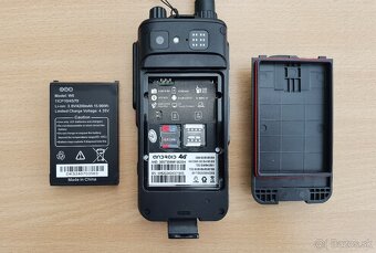 Predám mobil/UHF vysielacku/POC radio ANYSECU W6UHF-16G - 2