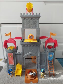 Labkova patrola hrad Paw Patrol Castle - 2