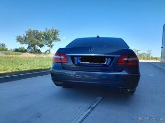 Mercedes E - 2