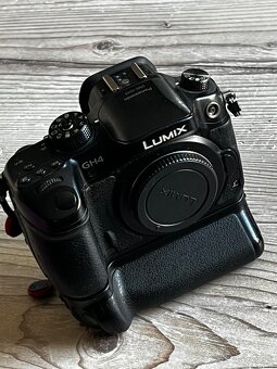 Panasonic GH4 - 2