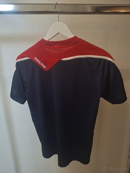 Tmavomodré tričko značky Umbro - 2