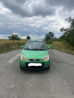 Chevrolet spark 0.8 37kw benzín - 2