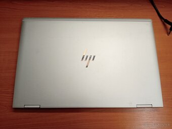 MEDION AKOYA E7226 ,WINDOWS 10,bez baterky , 17,3"displej - 2