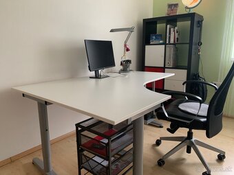 Rohový kancelarsky stôl - 2