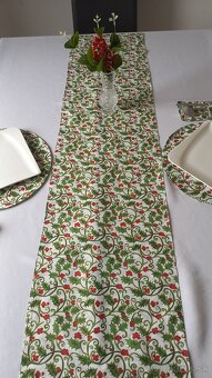 Vianočný behúň. - 2