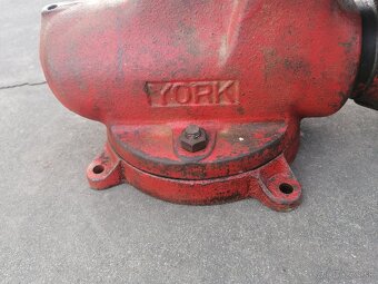 Predám zverák YORK 150 - 2