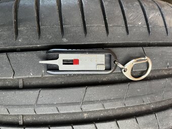 Pirelli Pzero 245/40/r19 - 2