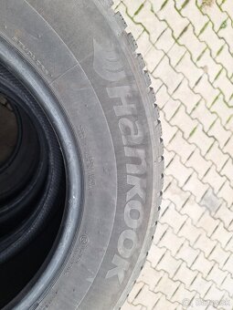 Hankook winter icept evo2  265/65R17 - 2
