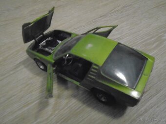 Stará hračka Polistil Alfa romeo - 2