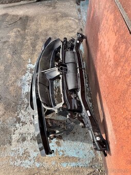 Bmw e90 e91 predné čelo - 2