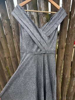 Spoločenské šaty-strieborné 🩶 - 2