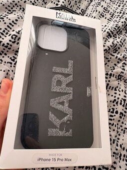 Obal Karl Lagerfeld na iPhone 15 Pro Max - 2