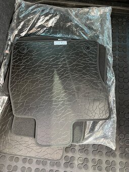 gumotextilné koberce Škoda Superb III (2015 →) - 2