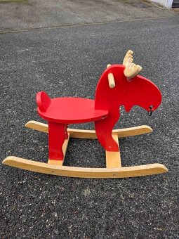 Dreveny hojdaci konik z Ikea - 2