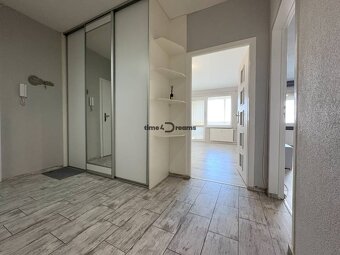 Na predaj: VEĽKY 3 ib + LOGGIA + ŠPAJZA + KUMBAL + PIVNICA - 2