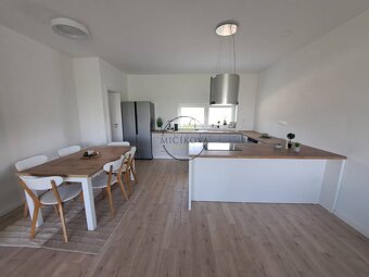 Predáme novostavbu rodinného domu v štádiu ''NA KĽÚČ'', - 2