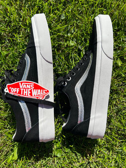 Vans - 2