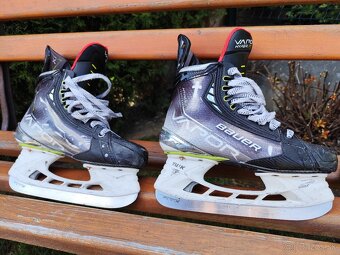 Korčule Bauer Vapor hyperlite - 2