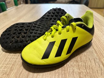 ADIDAS - Detské kopačky na umelú trávu (turfy) - veľkosť 30 - 2