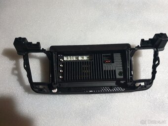 Predam autoradio Peugeot 508 - 2