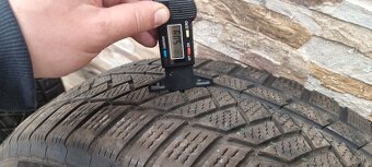 Predam 2xzimné pneumatiky Continental 215/65 r17 M+S - 2