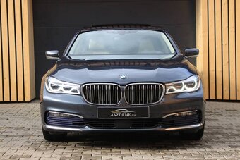 BMW Rad 7 730d xDrive A/T - 2