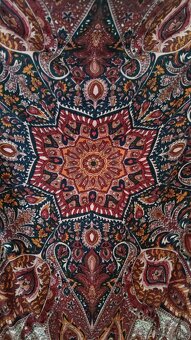 Krásne vzorované šaty Orsay - 2