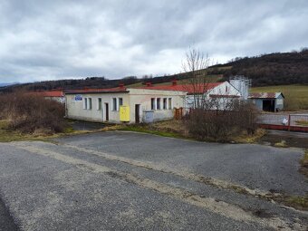 Predaj haly 1500 m2,Podhradie - 2