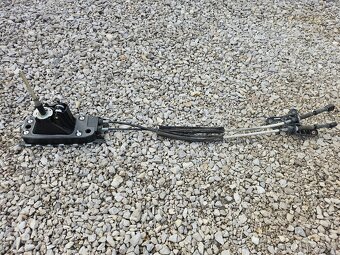 Kulisa riadenia 5 rýchlostná  Škoda Octavia 3,VW Golf 7 - 2