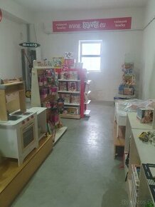 Regal, stojany a závesný system do predajne - 2