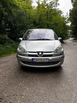 Peugeot 807 - 2